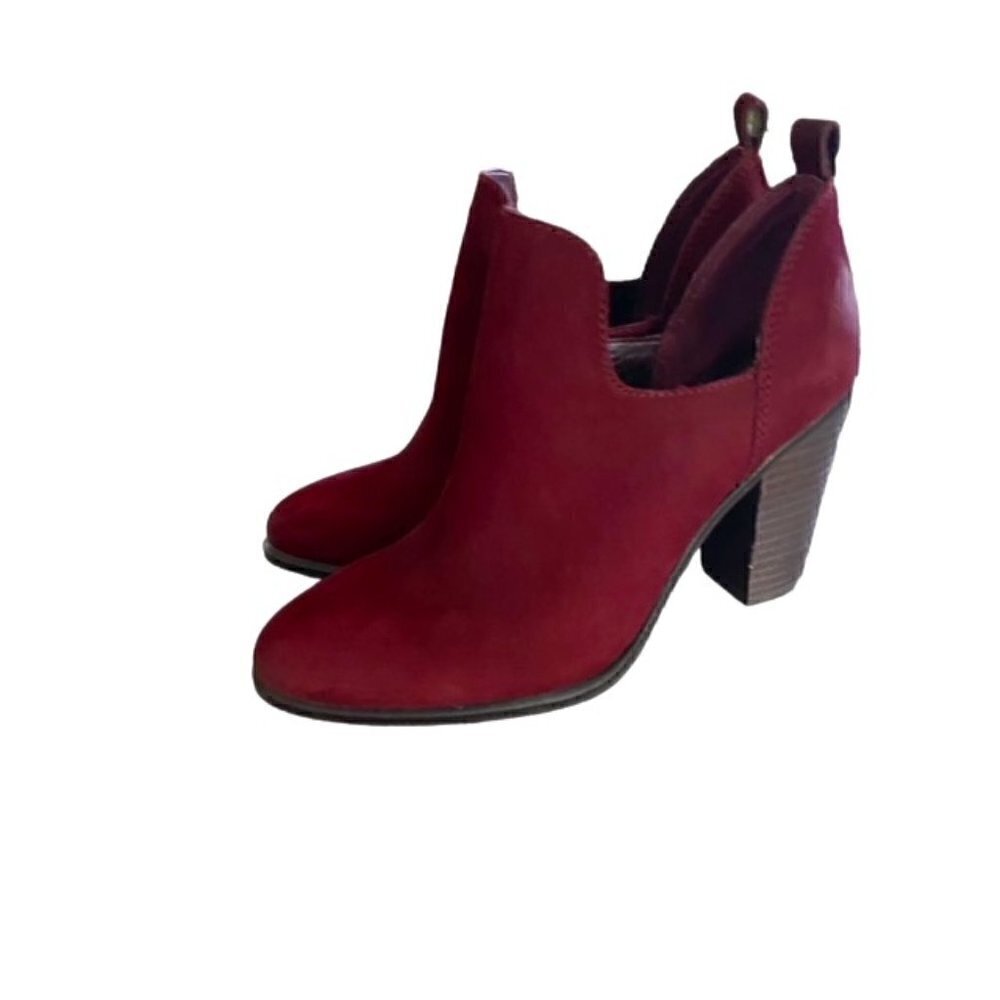Vince Camuto Federa Burgundy Nubuck Bootie 6